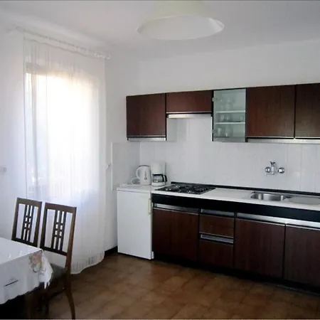 Apartments In Novigrad/Istrien 9430 *